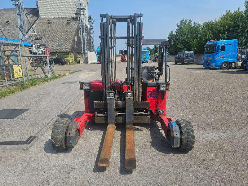 Moffett M4 20.4 RE4-45-1200-900 - Pirun ngritës: foto 2 Moffett M4 20.4 RE4-45-1200-900 - Pirun ngritës: foto 2