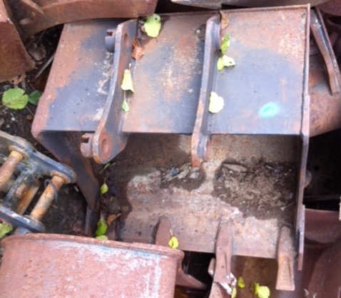 - Kovë për Miniekskavator: foto 3 - Kovë për Miniekskavator: foto 3