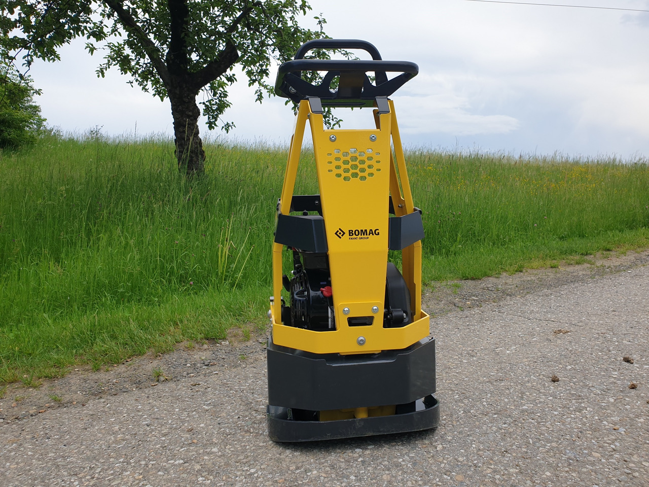 Bomag BR 95 - Pllakë vibratori: foto 3 Bomag BR 95 - Pllakë vibratori: foto 3