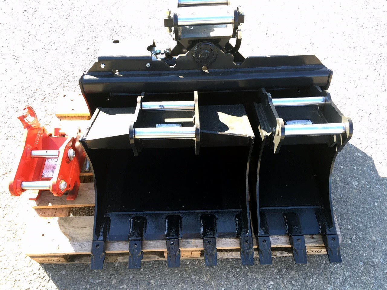 Geel-Martin Package of buckets - Kovë për Miniekskavator: foto 1 Geel-Martin Package of buckets - Kovë për Miniekskavator: foto 1