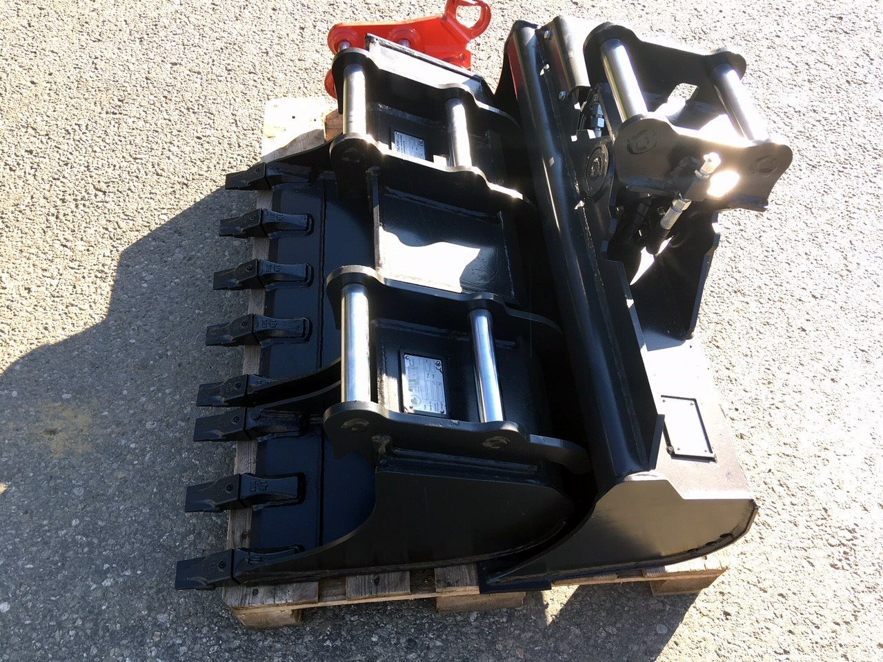 Geel-Martin Package of buckets - Kovë për Miniekskavator: foto 2 Geel-Martin Package of buckets - Kovë për Miniekskavator: foto 2