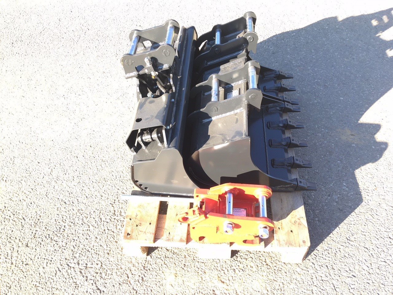 Geel-Martin Package of buckets - Kovë për Miniekskavator: foto 4 Geel-Martin Package of buckets - Kovë për Miniekskavator: foto 4