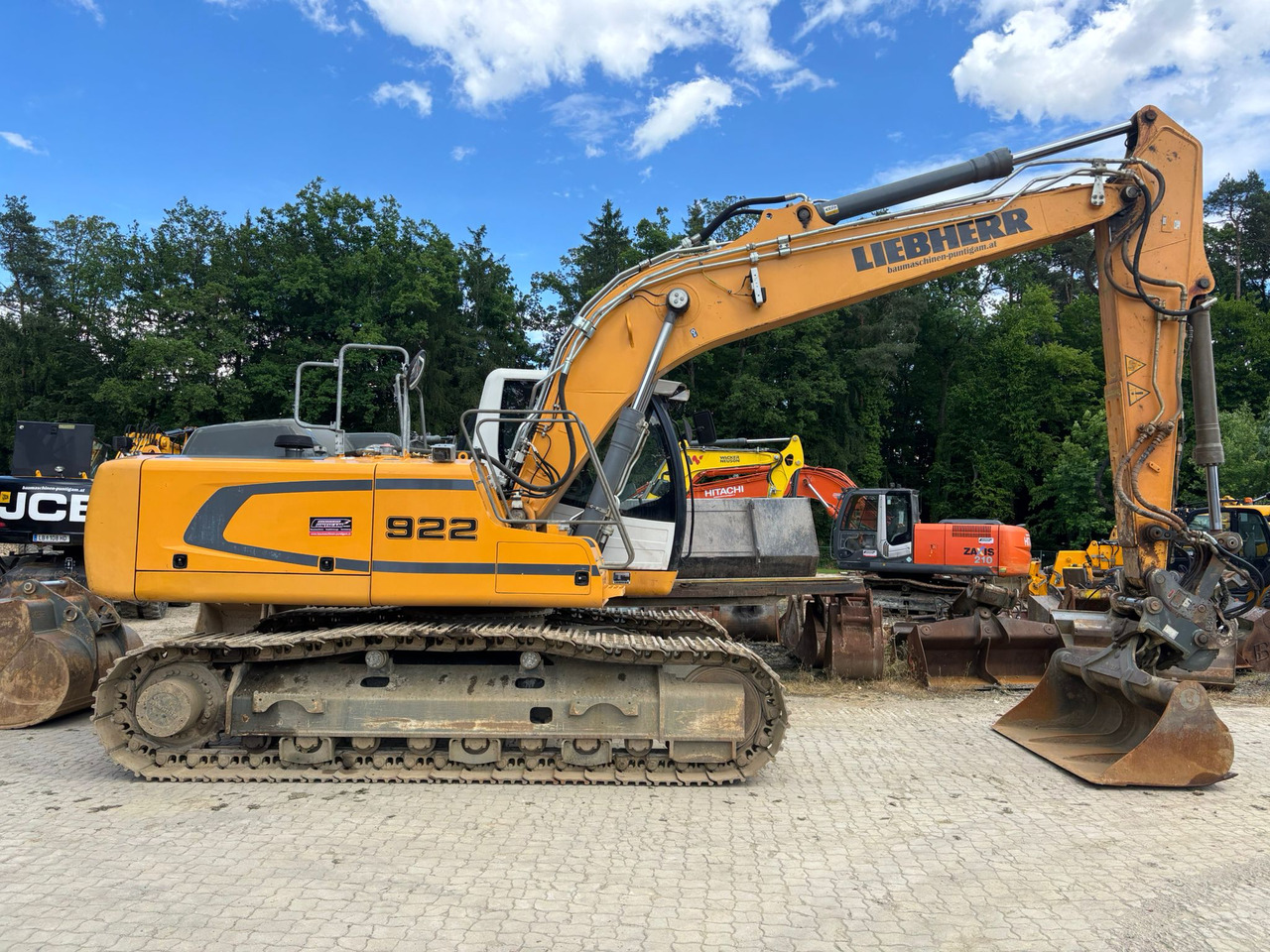 LIEBHERR R 922 LC - Ekskavator me zinxhirë: foto 2 LIEBHERR R 922 LC - Ekskavator me zinxhirë: foto 2