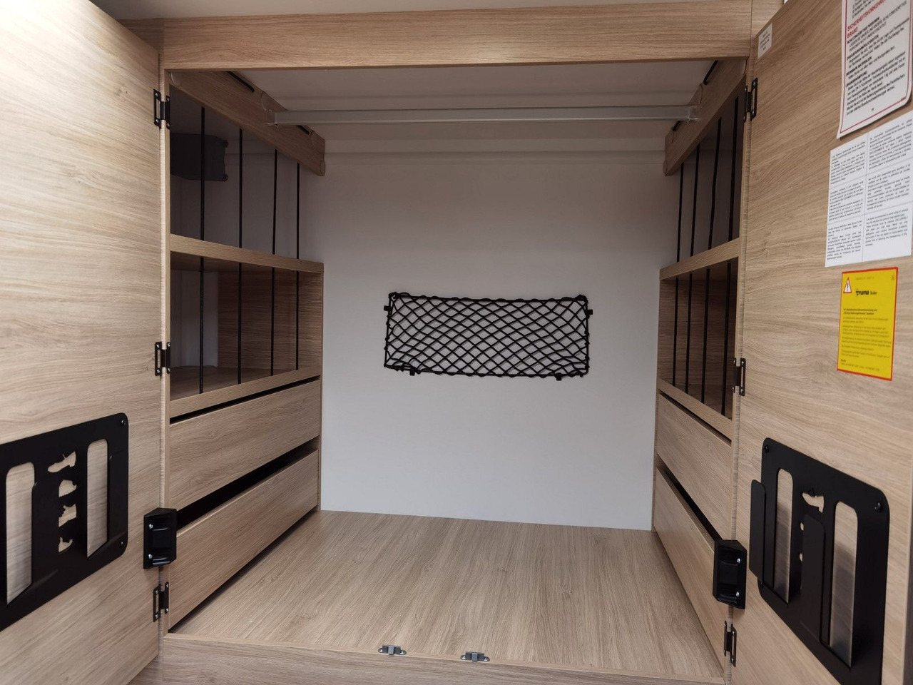 Kamper gjysmë i integruar Chausson 650 TITANIUM / - 2026 - / 165PS - 8G. / HUBBETT: foto 19