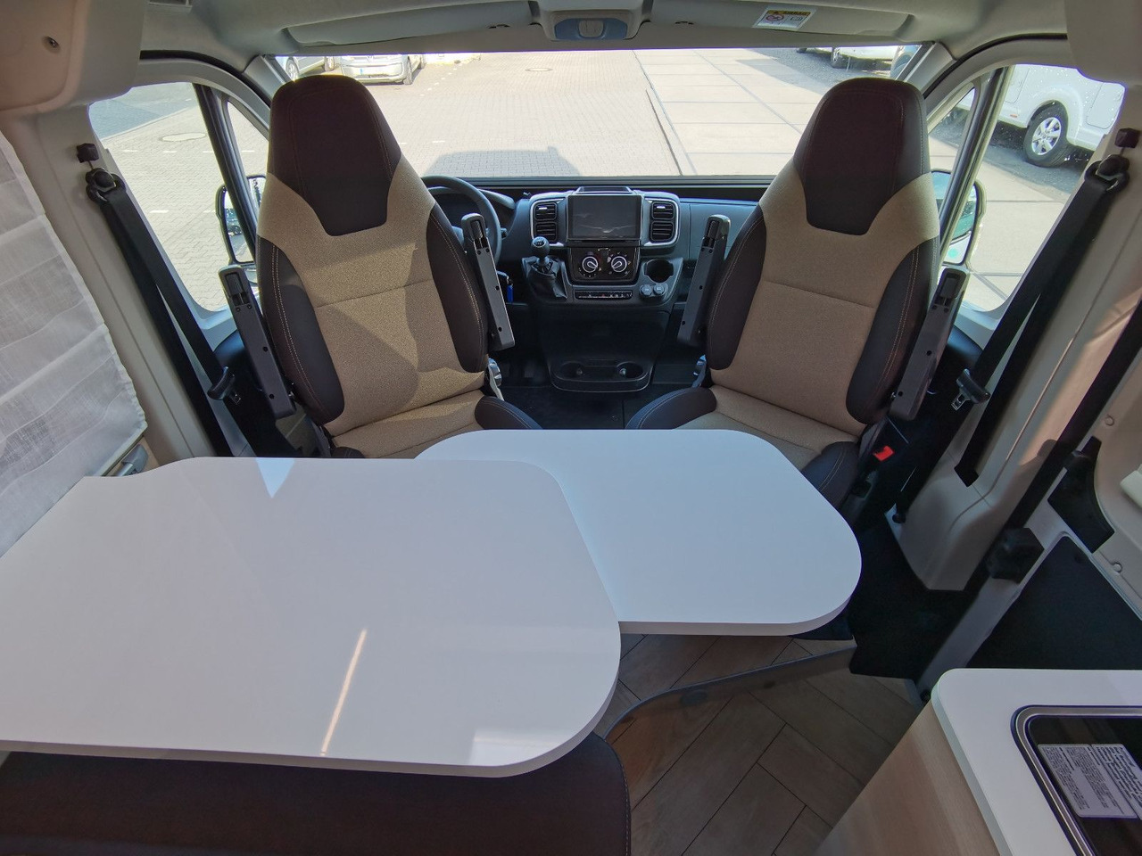 Furgon kampingu i ri Chausson V697 FIRST LINE / - 2025 - /140PS / EINZELBETTEN Chausson V697 FIRST LINE / - 2025 - /140PS / EINZELBETTEN: foto 11
