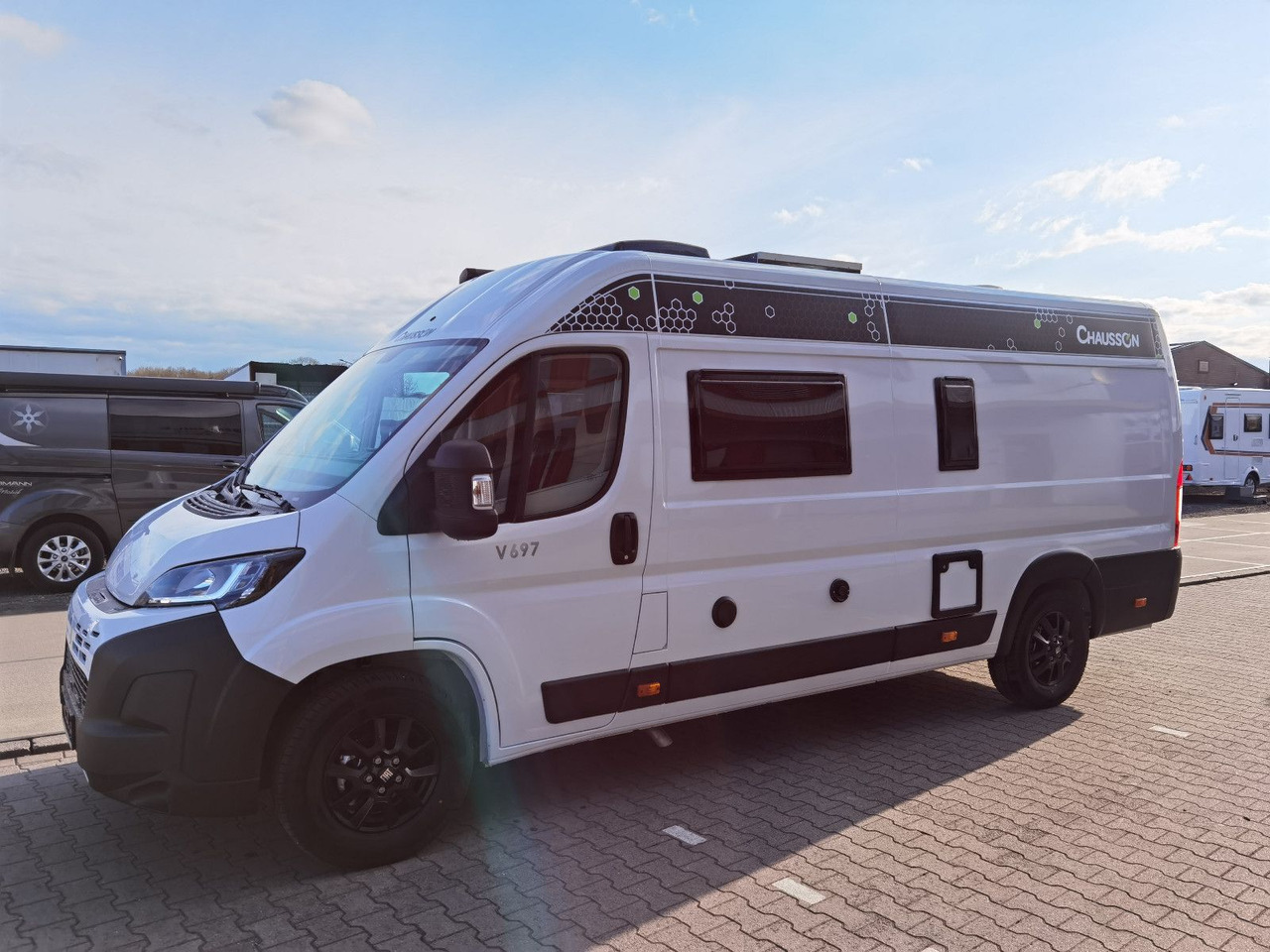 Furgon kampingu i ri Chausson V697 FIRST LINE / - 2025 - /140PS / EINZELBETTEN Chausson V697 FIRST LINE / - 2025 - /140PS / EINZELBETTEN: foto 6