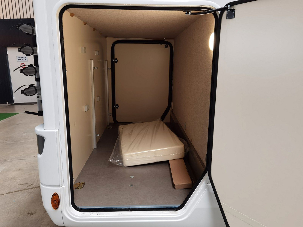 Kamper gjysmë i integruar Forster T 699 EB / 2025 / 140PS/ EINZELBETTEN & HUBBETT: foto 10
