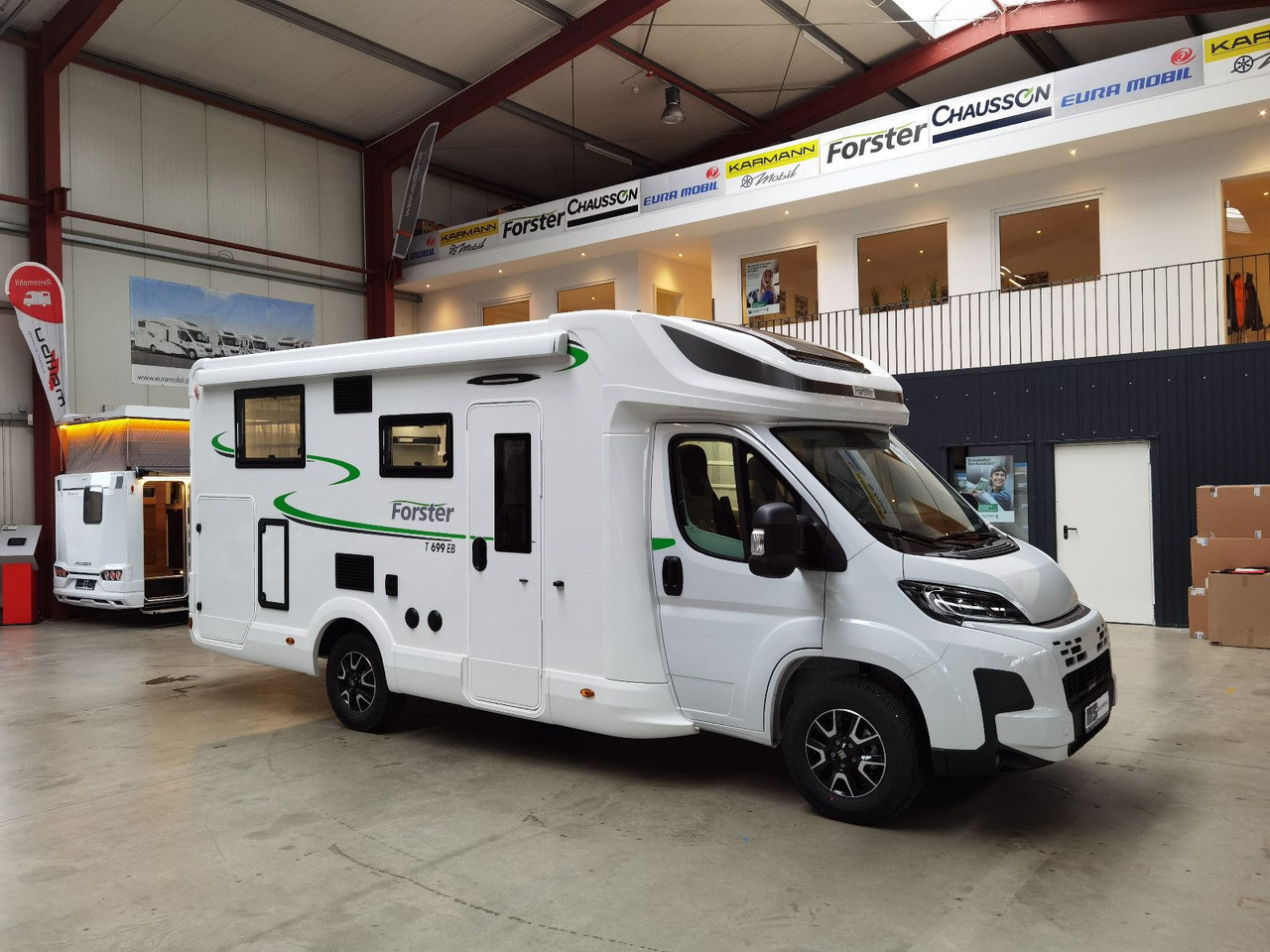 Forster T 699 EB /-2025-/ 140PS/ EINZELBETTEN & HUBBETT - Kamper gjysmë i integruar: foto 4 Forster T 699 EB /-2025-/ 140PS/ EINZELBETTEN & HUBBETT - Kamper gjysmë i integruar: foto 4