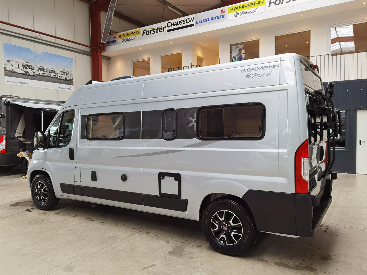 Karmann DAVIS 590 LIFESTYLE / 140PS / SKY-ROOF & ALU - Furgon kampingu: foto 5 Karmann DAVIS 590 LIFESTYLE / 140PS / SKY-ROOF & ALU - Furgon kampingu: foto 5