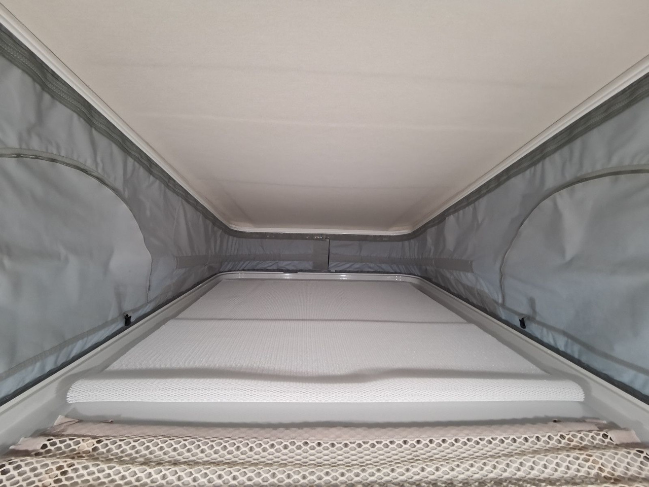 Lizingu i  Karmann DAVIS 590 LIFESTYLE / MODELL 2026 / AUFSTELLDACH Karmann DAVIS 590 LIFESTYLE / MODELL 2026 / AUFSTELLDACH: foto 23