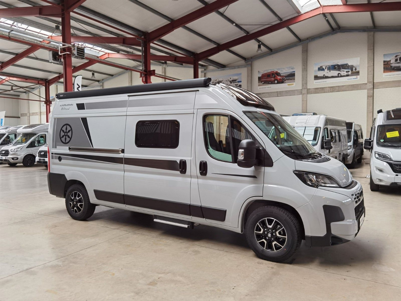 Lizingu i  Karmann DEXTER 600 / -2026-/ EINZELBETTEN  & BAR VERSION Karmann DEXTER 600 / -2026-/ EINZELBETTEN  & BAR VERSION: foto 8