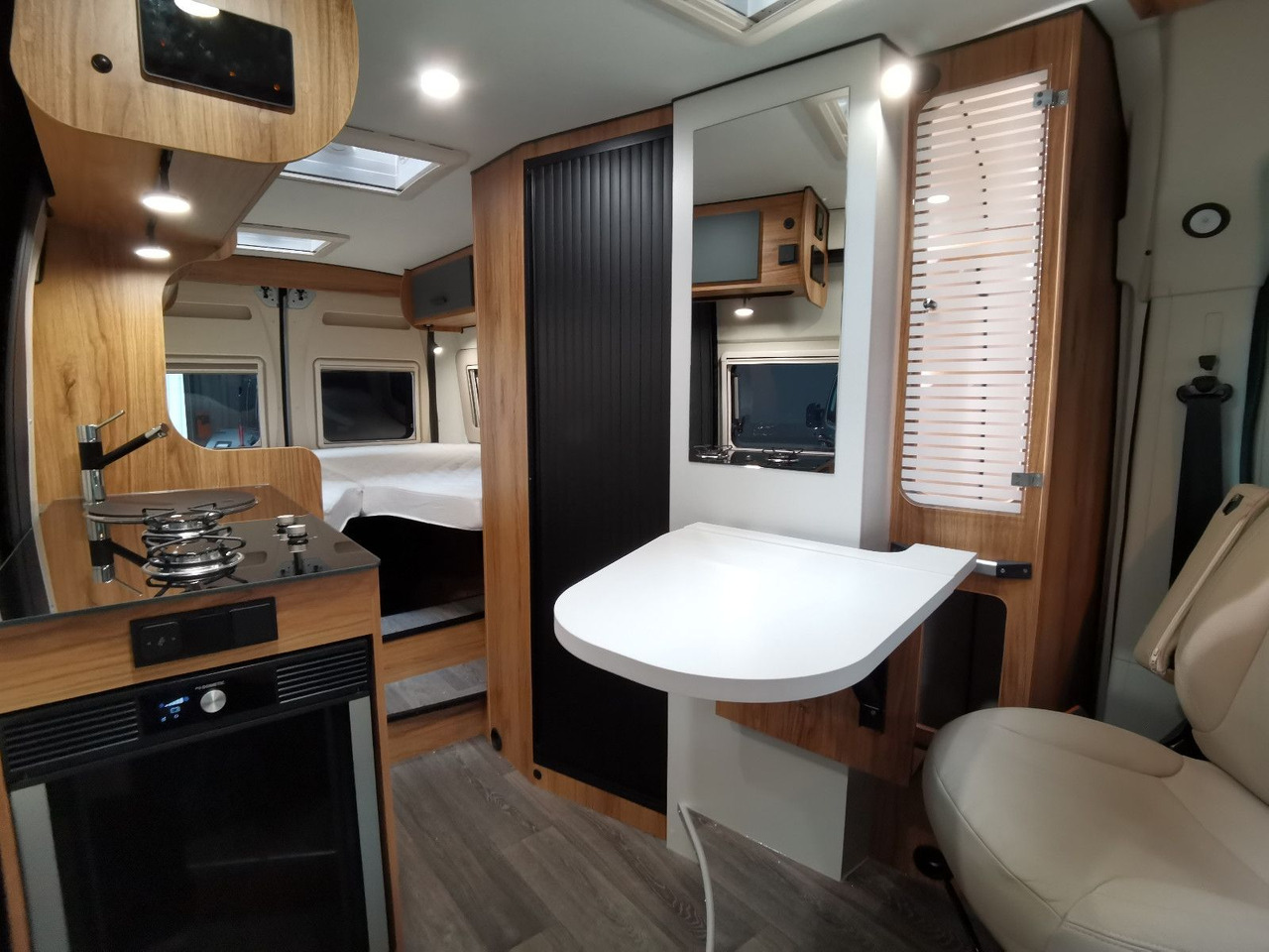 Karmann DEXTER 600 /MODELL 2026/ EINZELBETTEN  5.99M - Furgon kampingu: foto 4 Karmann DEXTER 600 /MODELL 2026/ EINZELBETTEN  5.99M - Furgon kampingu: foto 4