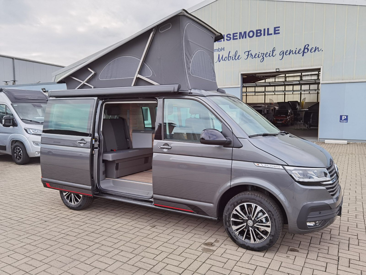 Lizingu i  Volkswagen T6.1 CALIFORNIA OCEAN EDITION / DSG / ACC / NAVI Volkswagen T6.1 CALIFORNIA OCEAN EDITION / DSG / ACC / NAVI: foto 8