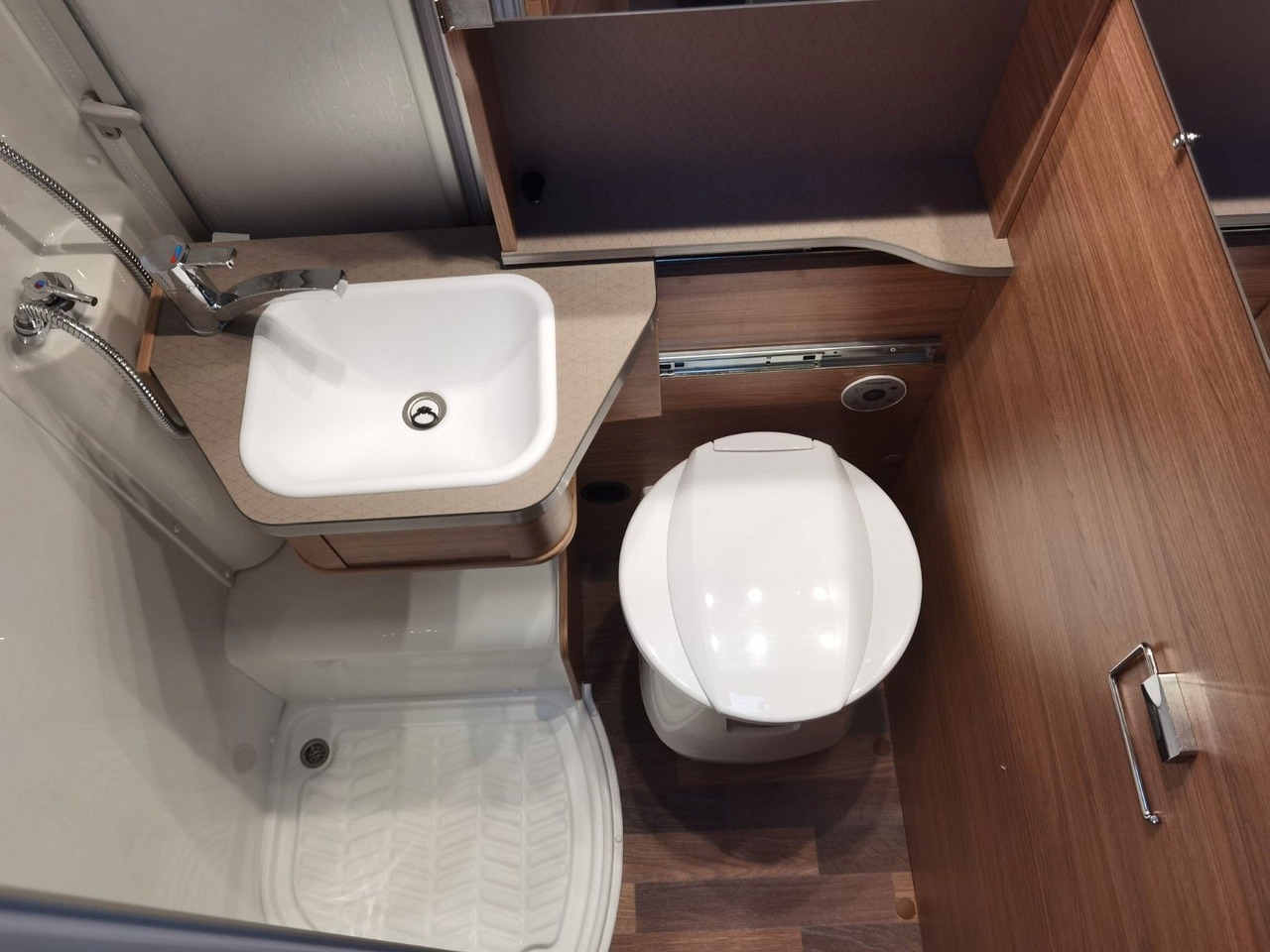 Kamper gjysmë i integruar Weinsberg CARACOMPACT 600 MEG PEPPER / 8G. - AUTOMATIK: foto 22