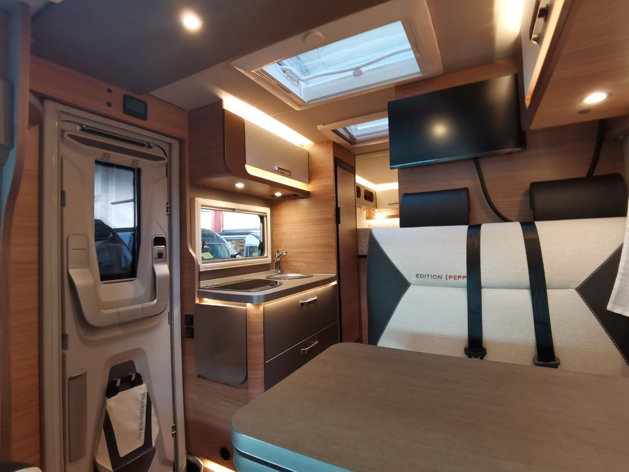 Kamper gjysmë i integruar Weinsberg CARACOMPACT 600 MEG PEPPER / 8G. - AUTOMATIK: foto 12