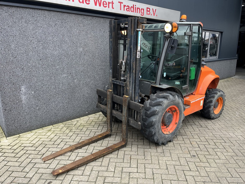 AUSA C 250 H X4 - Ngarkues me pirun për terren të ashpër: foto 4 AUSA C 250 H X4 - Ngarkues me pirun për terren të ashpër: foto 4