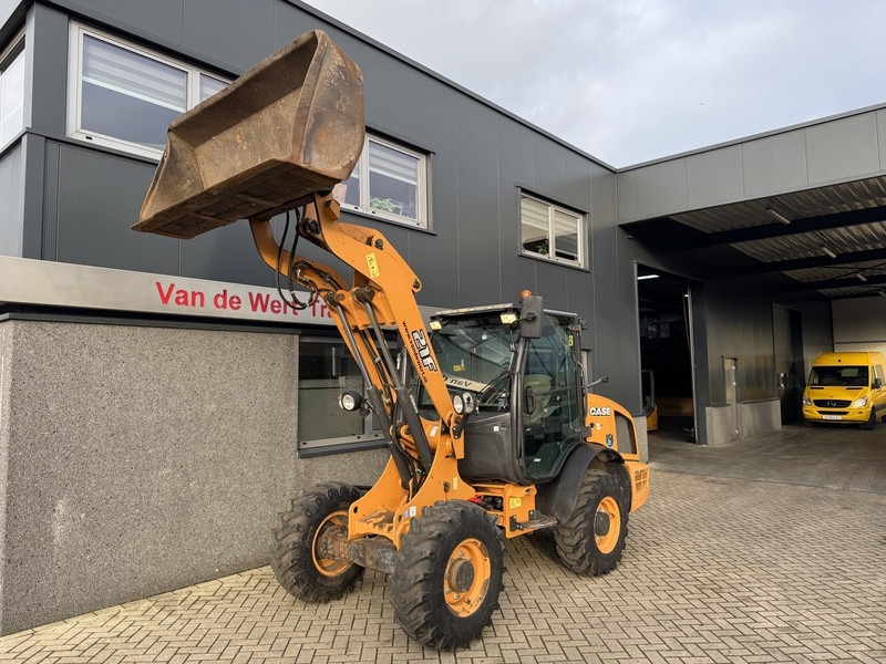 Case 21F Shovel / Radlader / Wheel Loader 2016 Bucket & Forks 3970Hours - Fadrom me goma: foto 3 Case 21F Shovel / Radlader / Wheel Loader 2016 Bucket & Forks 3970Hours - Fadrom me goma: foto 3