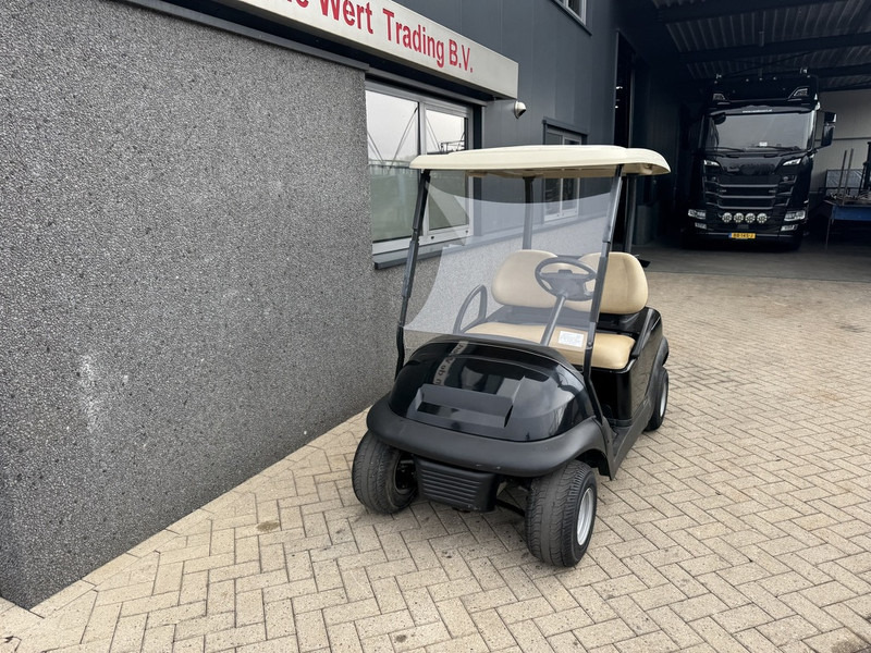 Clubcar Golfcar CLUBCAR PRESEDENT zwart 2 zits Benzine golfkar cart - Karrocë golfi: foto 4 Clubcar Golfcar CLUBCAR PRESEDENT zwart 2 zits Benzine golfkar cart - Karrocë golfi: foto 4