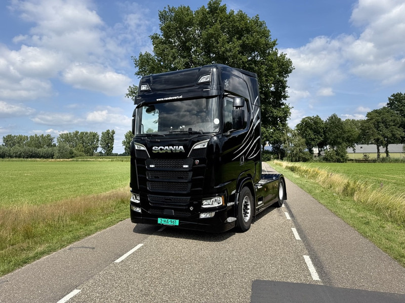 Scania S520 V8 4x2 Full Air - Automaat - Retarder - Euro 6 - I Park Cool - 2018 - TUV 02-2026 - Gjysmë-kamion: foto 2 Scania S520 V8 4x2 Full Air - Automaat - Retarder - Euro 6 - I Park Cool - 2018 - TUV 02-2026 - Gjysmë-kamion: foto 2