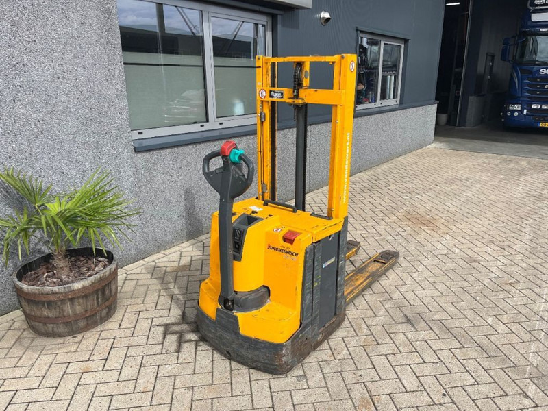 Jungheinrich EJD220 2000kg staplelaar heftruck 280cm hoog initiaal heffing 2013 ACCU2016 - Pirun paletash: foto 4 Jungheinrich EJD220 2000kg staplelaar heftruck 280cm hoog initiaal heffing 2013 ACCU2016 - Pirun paletash: foto 4