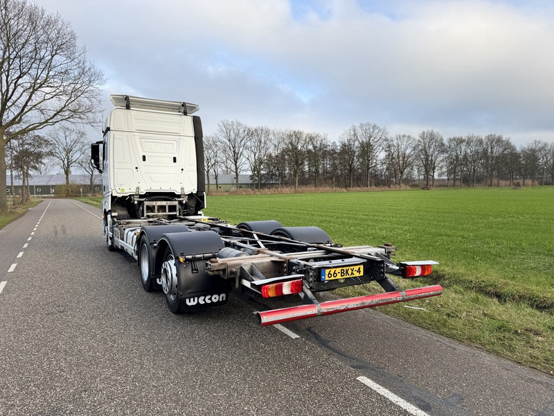 Mercedes-Benz Actros 2542LL 6X2 Full air / BDF Systeem / Chassis Cabine / ACC / AHK / TUV 4-2026 / NL TRUCK - Kamioncine: foto 4 Mercedes-Benz Actros 2542LL 6X2 Full air / BDF Systeem / Chassis Cabine / ACC / AHK / TUV 4-2026 / NL TRUCK - Kamioncine: foto 4