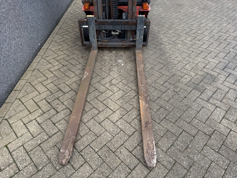 Pirun më gaz Linde H16T-03 Triplex 540 Freelift / Sideshift LPG 2006: foto 9