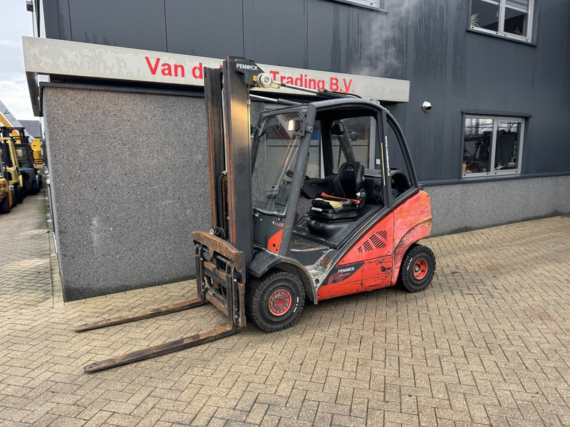 Linde H25T-02 Triplo 550 Freelift / Sideshift / Vorkversteller LPG 2013 - Pirun më gaz: foto 2 Linde H25T-02 Triplo 550 Freelift / Sideshift / Vorkversteller LPG 2013 - Pirun më gaz: foto 2