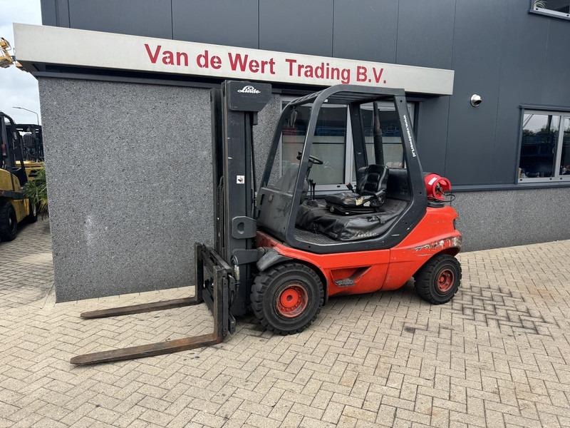 Linde H30T-03 Triplo 475 Freelift/Sideshift/4e functie LPG 1998 - Pirun më gaz: foto 2 Linde H30T-03 Triplo 475 Freelift/Sideshift/4e functie LPG 1998 - Pirun më gaz: foto 2