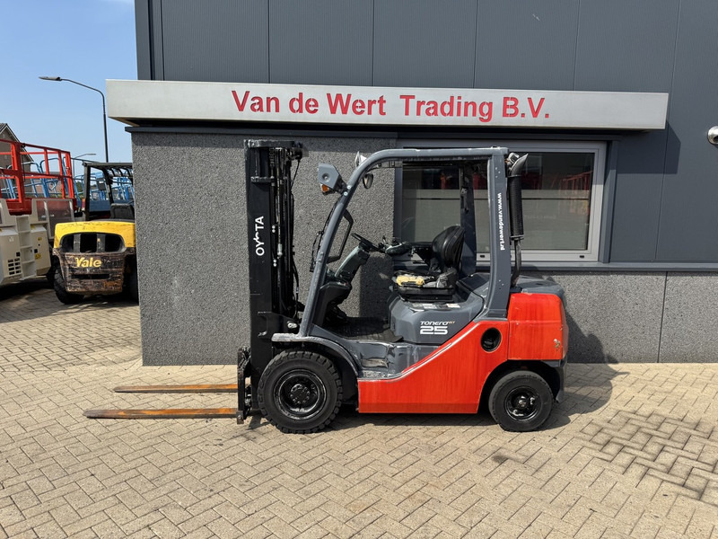Toyota 06-8FDF25 Triplo 470 Freelift / Sideshift Diesel 2020 - Pirun më naftë: foto 1 Toyota 06-8FDF25 Triplo 470 Freelift / Sideshift Diesel 2020 - Pirun më naftë: foto 1