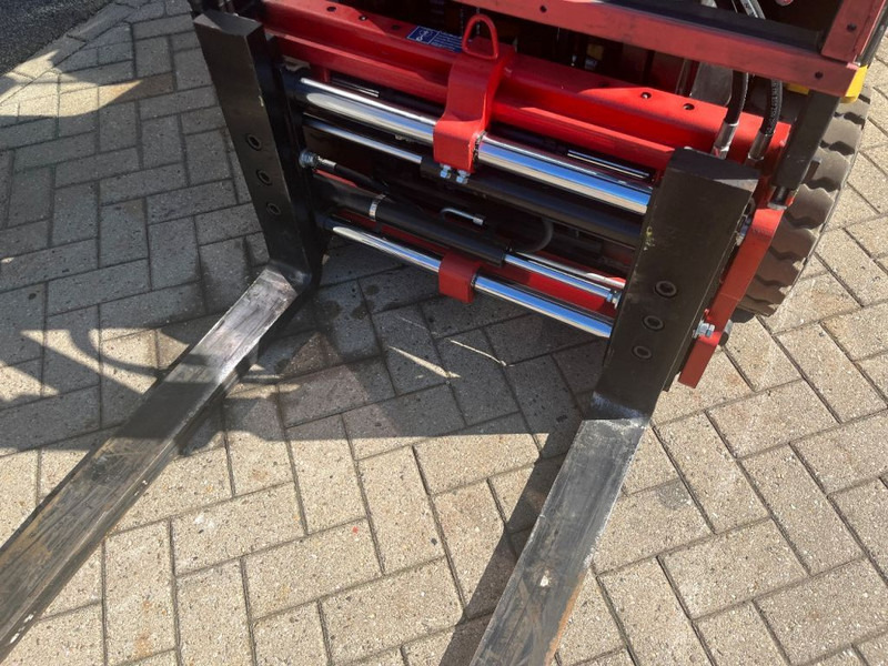 Yale ERP20VF duplo330 sideshift forkpositioner 2016 electrisch - Pirun elektrik: foto 5 Yale ERP20VF duplo330 sideshift forkpositioner 2016 electrisch - Pirun elektrik: foto 5