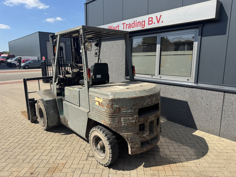 Yang FD-45 Triplo 465 Freelift/Sideshift Diesel 1999 - Pirun më naftë: foto 4 Yang FD-45 Triplo 465 Freelift/Sideshift Diesel 1999 - Pirun më naftë: foto 4