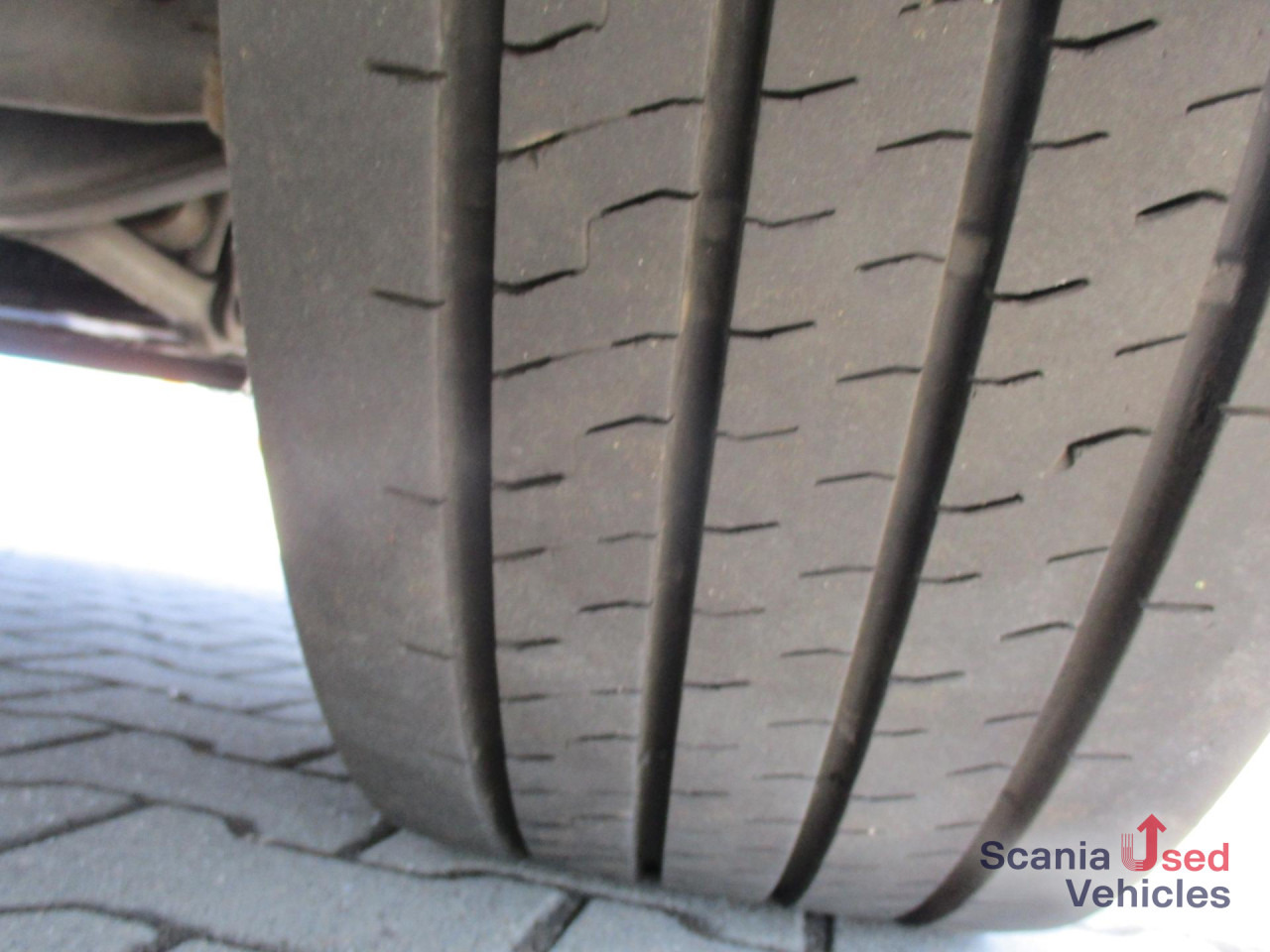 SCANIA R 410 A4x2NA / Navi - Gjysmë-kamion: foto 4 SCANIA R 410 A4x2NA / Navi - Gjysmë-kamion: foto 4