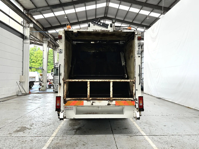 Scania P230 6X2 / Essieu relevable directionnel / Stuurbare liftas / Steerable lift axle - Kamion mbeturinash: foto 4 Scania P230 6X2 / Essieu relevable directionnel / Stuurbare liftas / Steerable lift axle - Kamion mbeturinash: foto 4