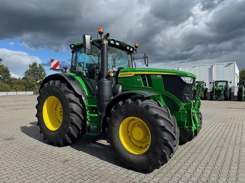 John Deere 6R195 AP 50KM COMMAND-PRO G5-PLUS 2024 690 UUR!!! - Traktor: foto 2 John Deere 6R195 AP 50KM COMMAND-PRO G5-PLUS 2024 690 UUR!!! - Traktor: foto 2