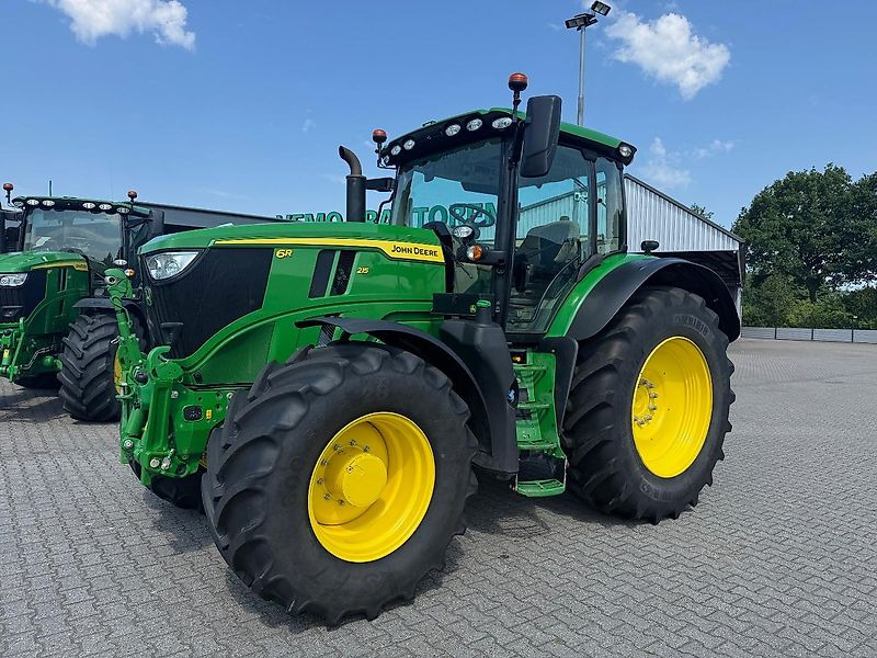 John Deere 6R215 AP 50KM COMMAND-PRO 2023 2690 UUR!!! - Traktor: foto 1 John Deere 6R215 AP 50KM COMMAND-PRO 2023 2690 UUR!!! - Traktor: foto 1
