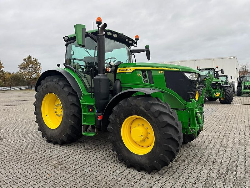 John Deere 6R215 AP 50KM COMMAND-PRO 2024!!! - Traktor: foto 2 John Deere 6R215 AP 50KM COMMAND-PRO 2024!!! - Traktor: foto 2