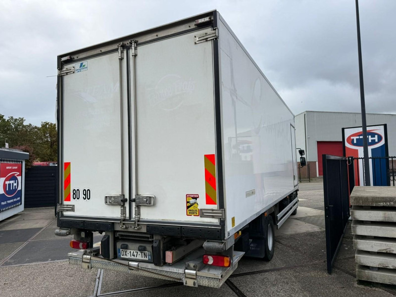 Renault D210.14 Frigobox Multitemp + Taillift CARRIER SUPRA 850 - Kamion frigorifer: foto 4 Renault D210.14 Frigobox Multitemp + Taillift CARRIER SUPRA 850 - Kamion frigorifer: foto 4