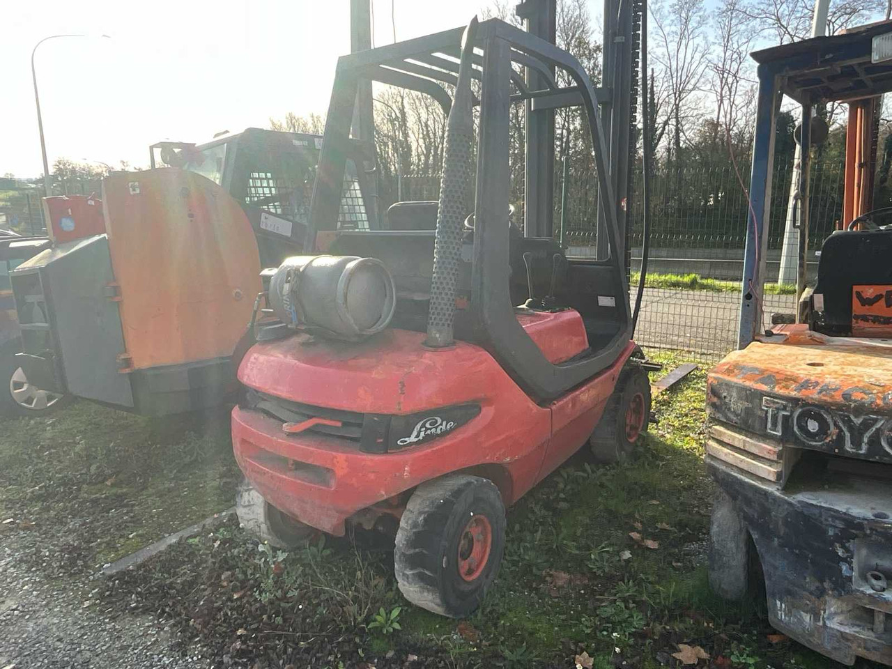 1991 LINDE H20T FORKLIFT - Pirun ngritës: foto 5 1991 LINDE H20T FORKLIFT - Pirun ngritës: foto 5