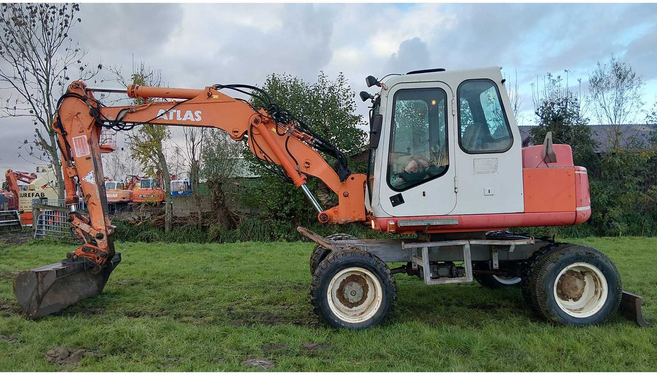 1996 ATLAS 1104 WHEELED EXCAVATOR - Ekskavator me goma: foto 3 1996 ATLAS 1104 WHEELED EXCAVATOR - Ekskavator me goma: foto 3