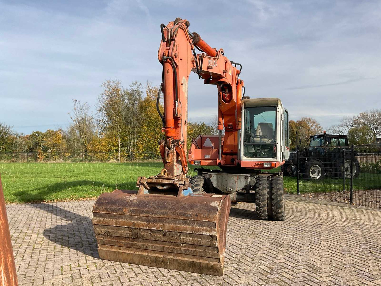 1996 ATLAS 1404 WHEELED EXCAVATOR - Ekskavator me goma: foto 3 1996 ATLAS 1404 WHEELED EXCAVATOR - Ekskavator me goma: foto 3