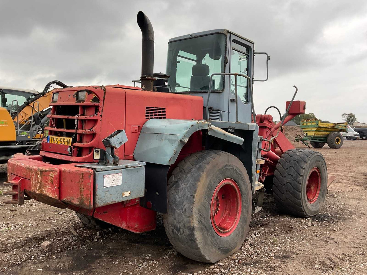 1996 KOMATSU WH320-3H WHEEL LOADER - Fadrom me goma: foto 3 1996 KOMATSU WH320-3H WHEEL LOADER - Fadrom me goma: foto 3