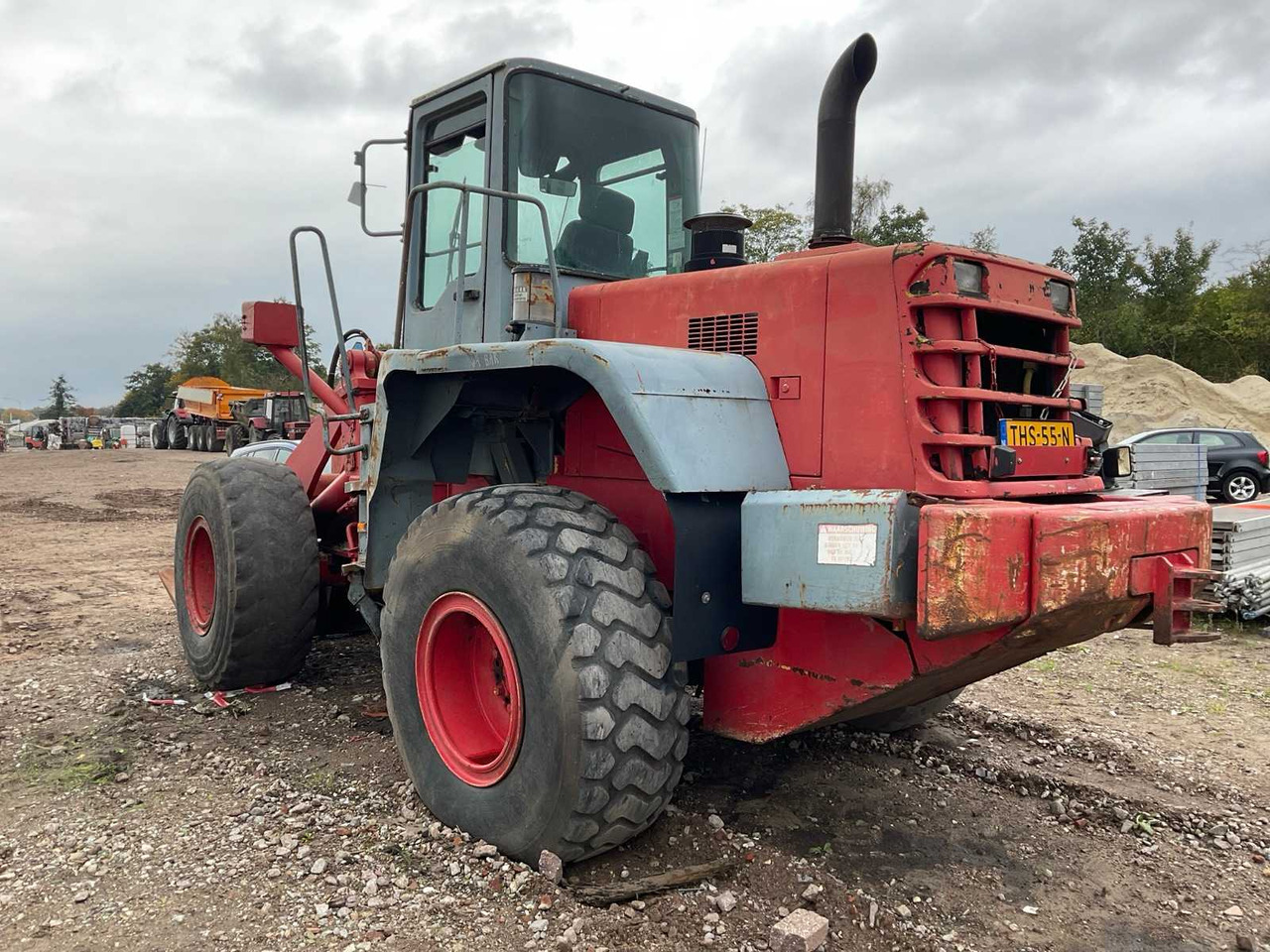 1996 KOMATSU WH320-3H WHEEL LOADER - Fadrom me goma: foto 2 1996 KOMATSU WH320-3H WHEEL LOADER - Fadrom me goma: foto 2