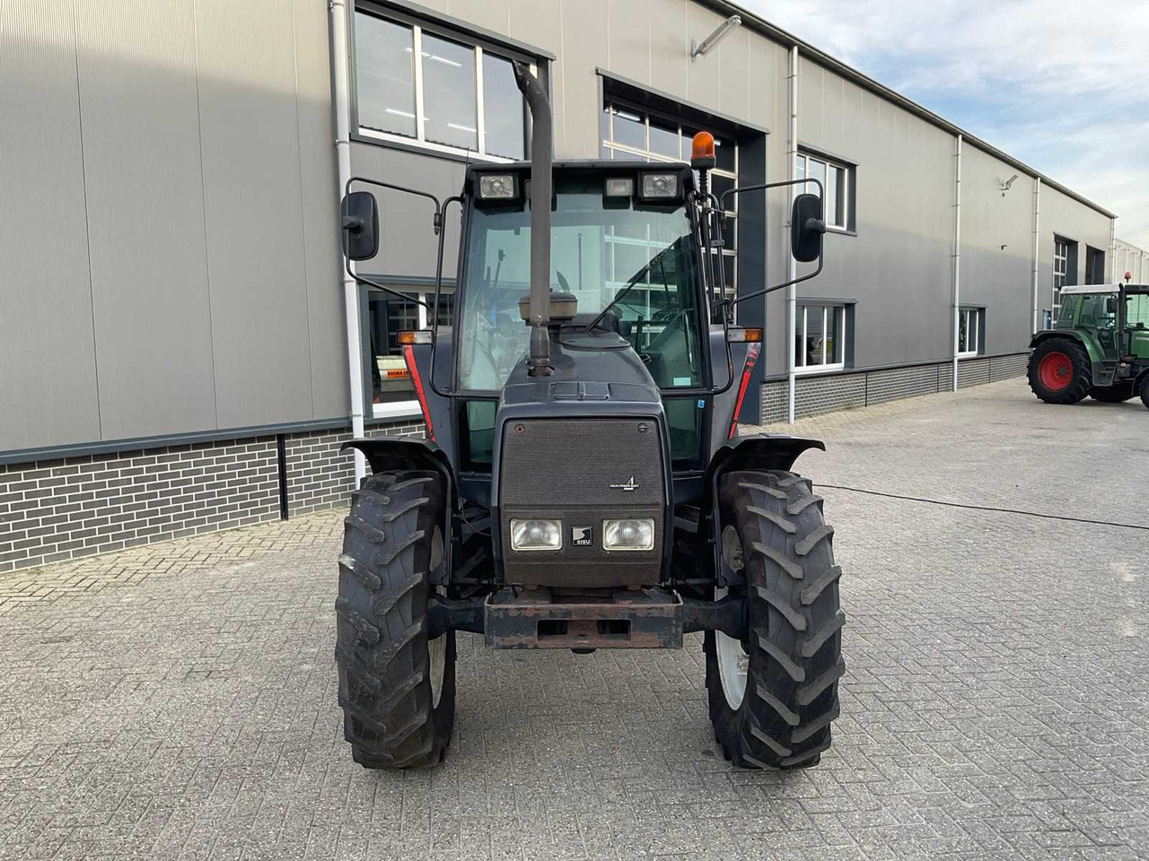 1996 VALMET 6400 HI-TROL ALL-WHEEL DRIVE FARM TRACTOR - Traktor: foto 3 1996 VALMET 6400 HI-TROL ALL-WHEEL DRIVE FARM TRACTOR - Traktor: foto 3