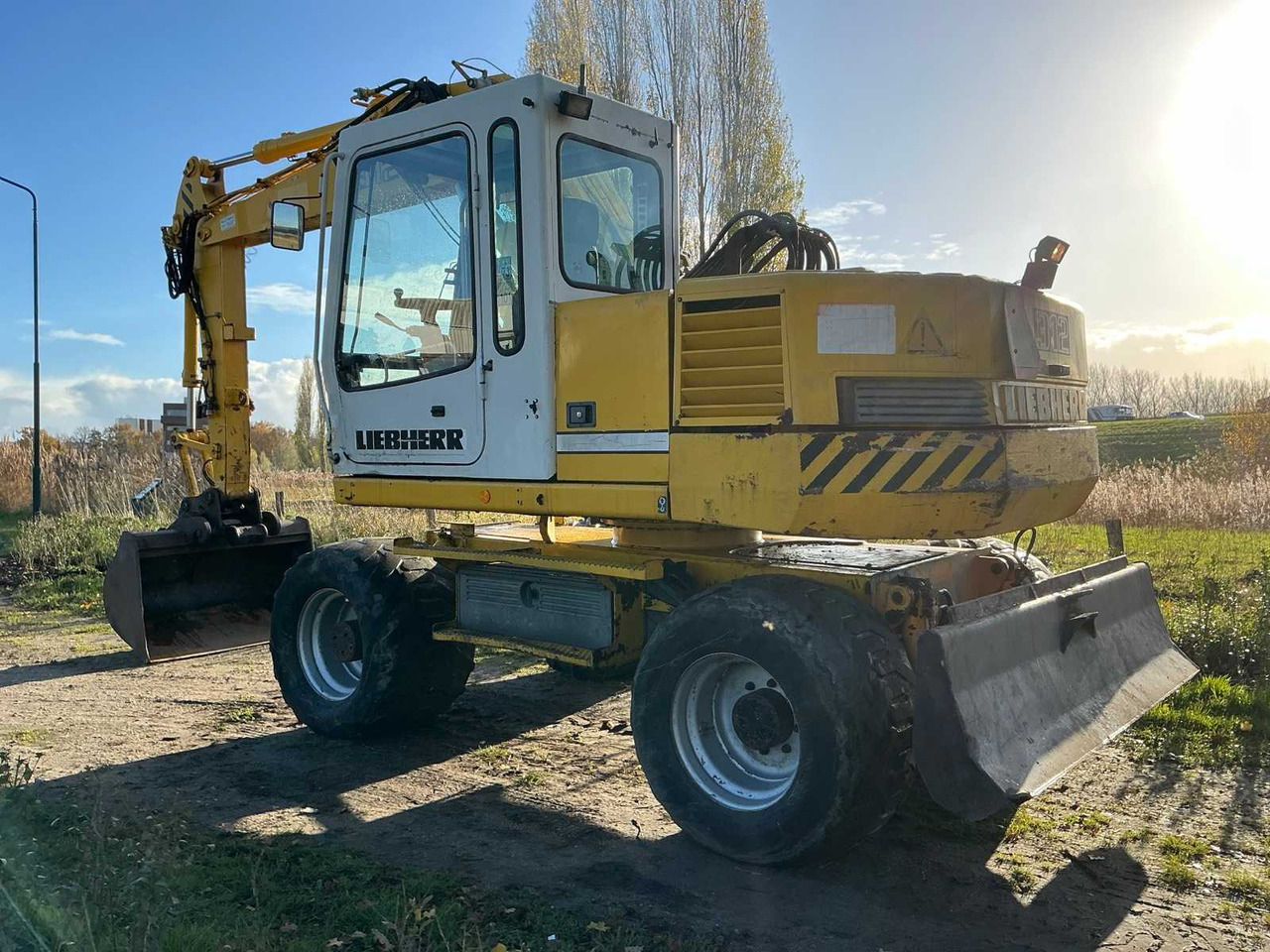 2001 LIEBHERR A312 WHEELED EXCAVATOR - Ekskavator me goma: foto 3 2001 LIEBHERR A312 WHEELED EXCAVATOR - Ekskavator me goma: foto 3