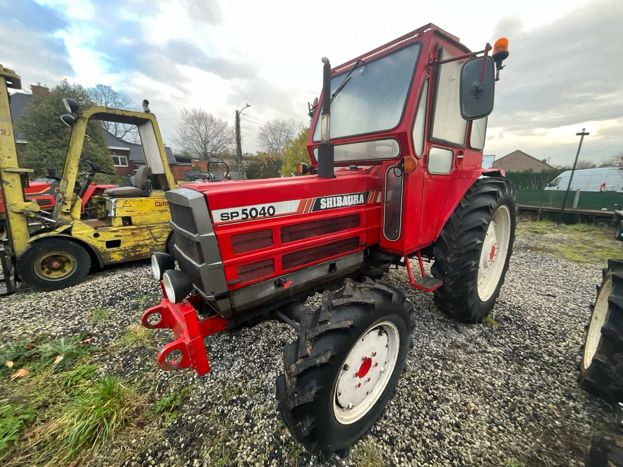 2002 SHIBAURA SP5040 FOUR WHEEL DRIVE FARM TRACTOR - Traktor: foto 1 2002 SHIBAURA SP5040 FOUR WHEEL DRIVE FARM TRACTOR - Traktor: foto 1