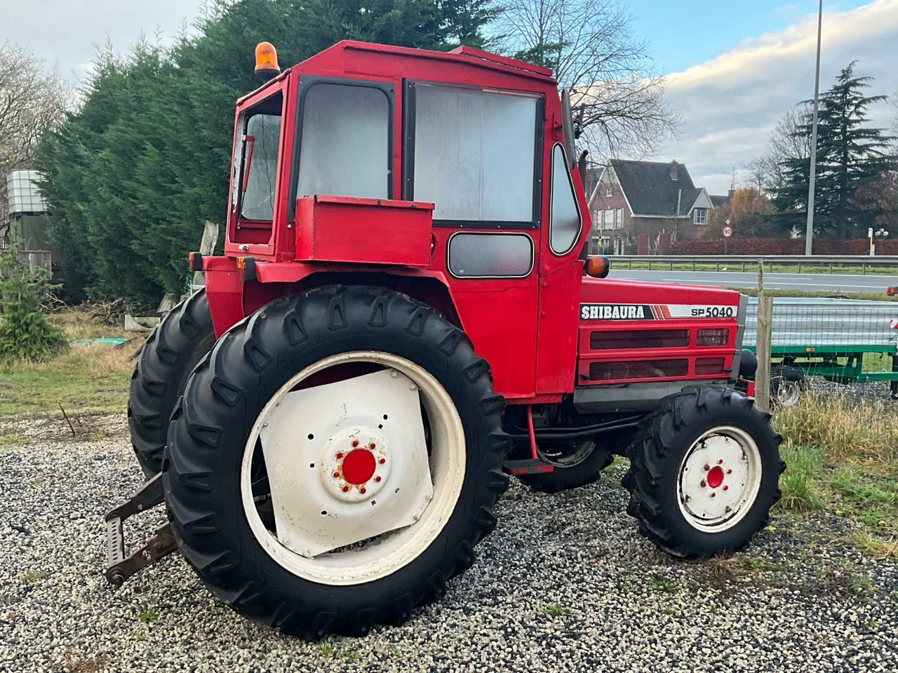 2002 SHIBAURA SP5040 FOUR WHEEL DRIVE FARM TRACTOR - Traktor: foto 3 2002 SHIBAURA SP5040 FOUR WHEEL DRIVE FARM TRACTOR - Traktor: foto 3