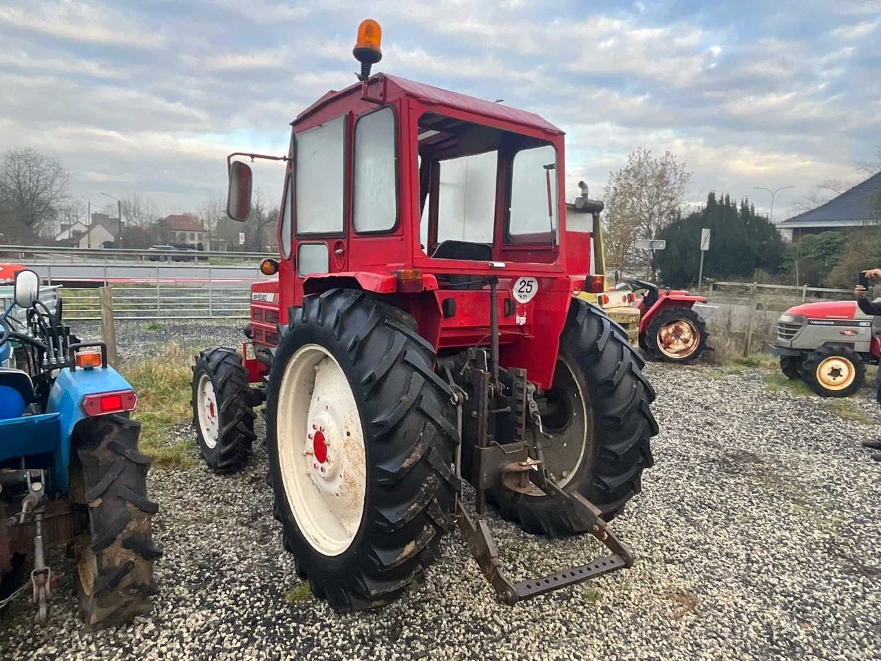 2002 SHIBAURA SP5040 FOUR WHEEL DRIVE FARM TRACTOR - Traktor: foto 5 2002 SHIBAURA SP5040 FOUR WHEEL DRIVE FARM TRACTOR - Traktor: foto 5