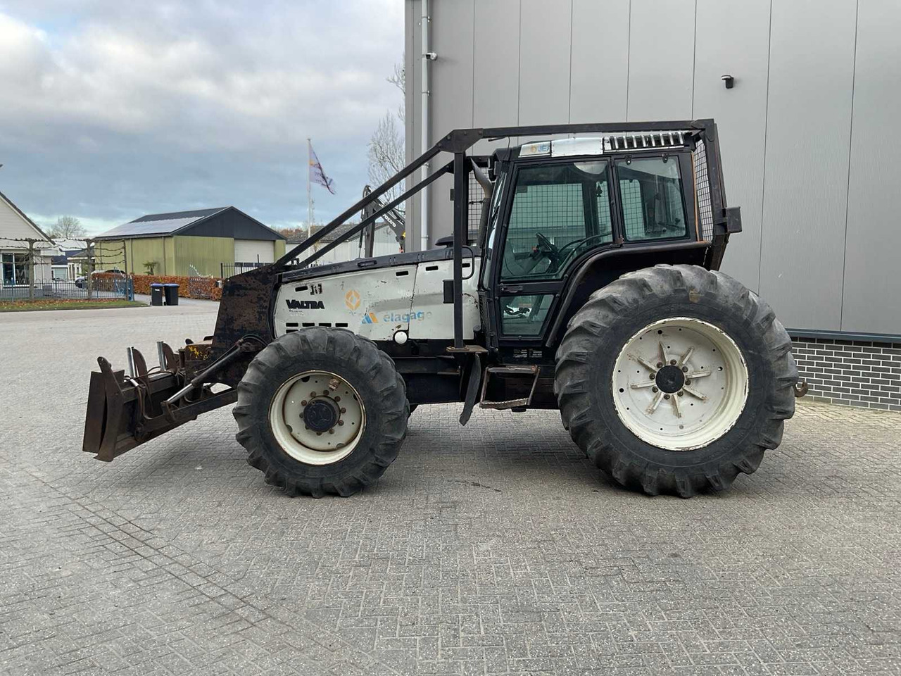 Traktor 2003 VALTRA 8950 HITECH ALL-WHEEL DRIVE FARM TRACTOR: foto 8