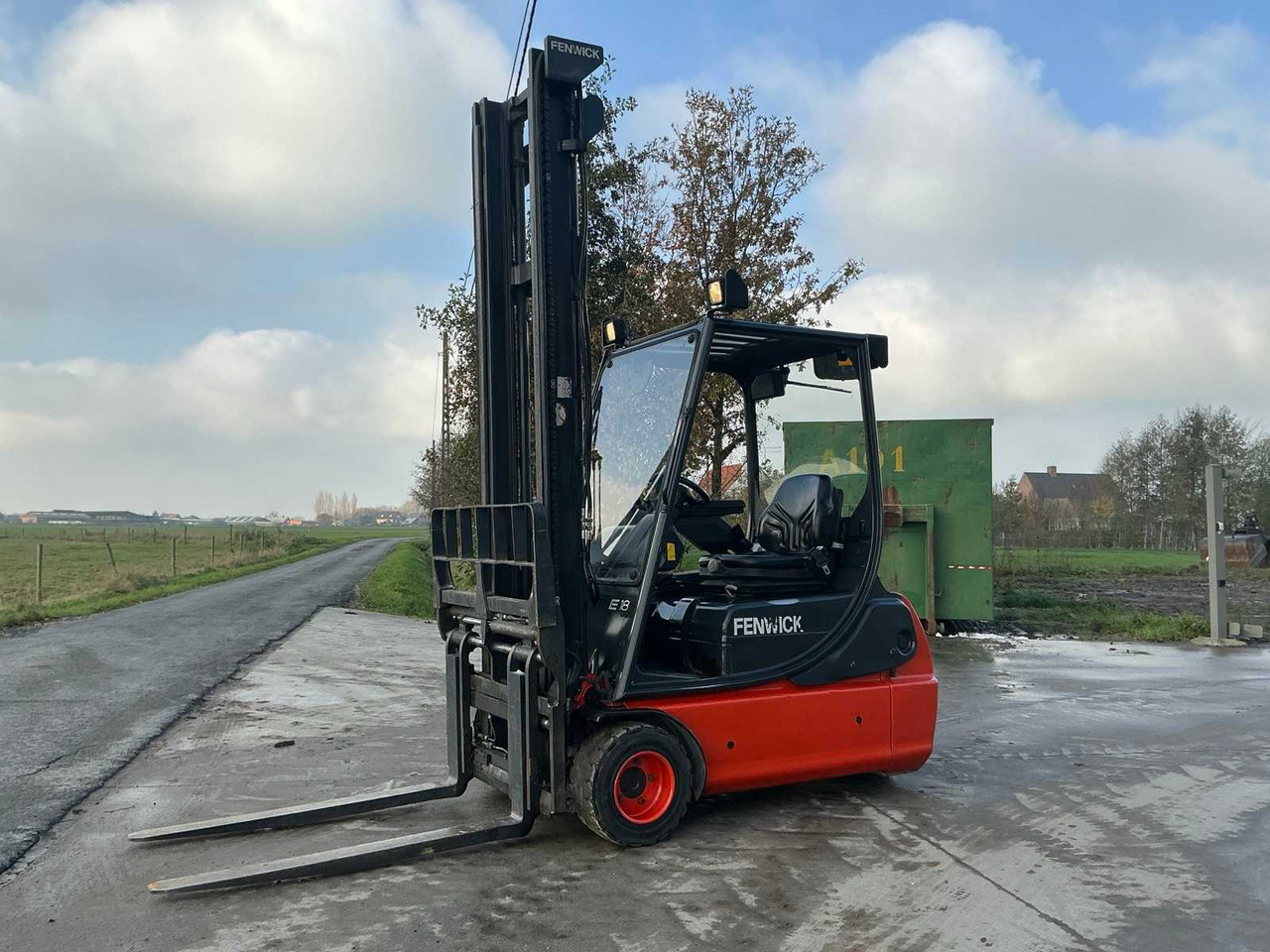 2006 LINDE-FENWICK E18C-02 FORKLIFT - Pirun ngritës: foto 1 2006 LINDE-FENWICK E18C-02 FORKLIFT - Pirun ngritës: foto 1