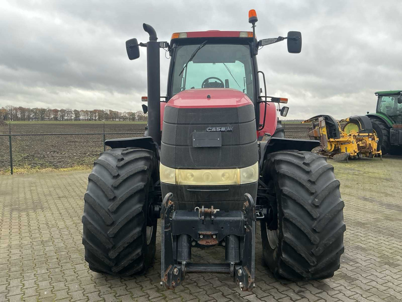 2007 CASE INTERNATIONAL MAGNUM MX 250 ALL-WHEEL DRIVE FARM TRACTOR - Traktor: foto 2 2007 CASE INTERNATIONAL MAGNUM MX 250 ALL-WHEEL DRIVE FARM TRACTOR - Traktor: foto 2